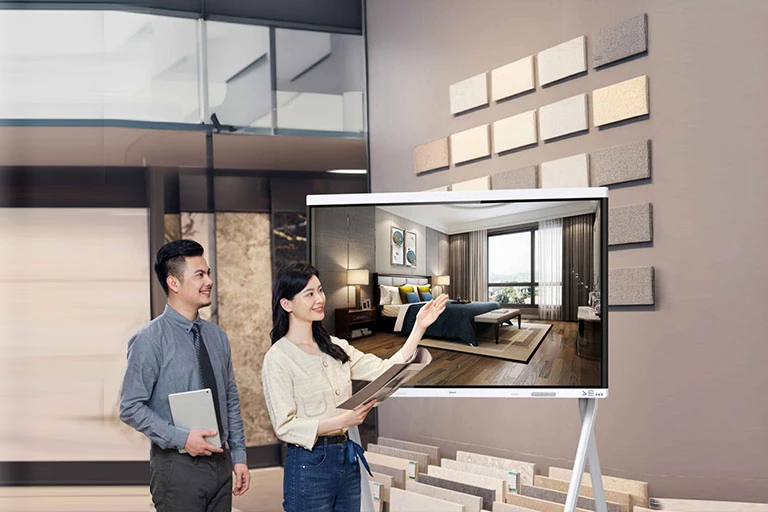 Commercial store with IdeaHub